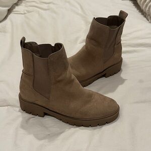 Tan Chelsea Boots